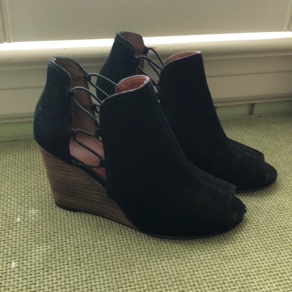 Lucky Brand suede wedges - Picture 1 of 6